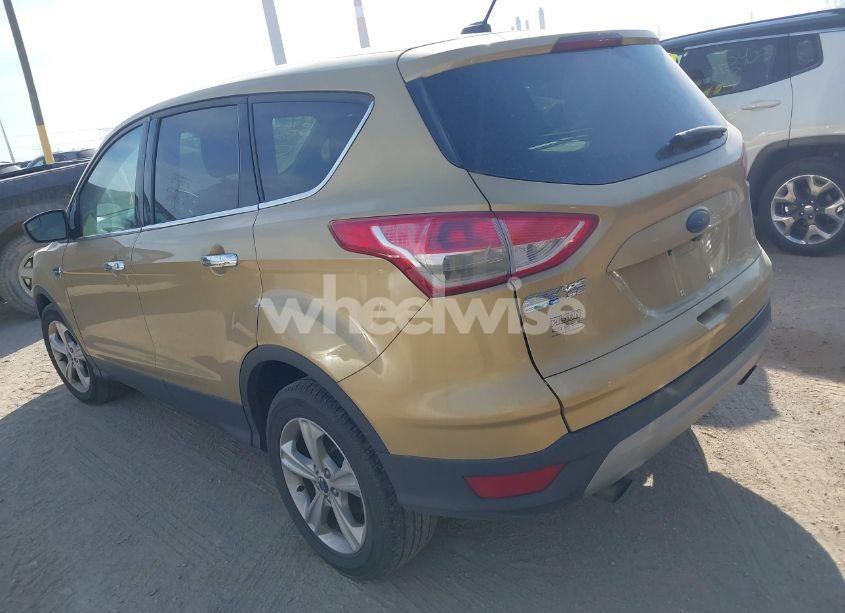 Photo 3 of 2015 Ford Escape SE (VIN 1FMCU9GX4FUC37628)