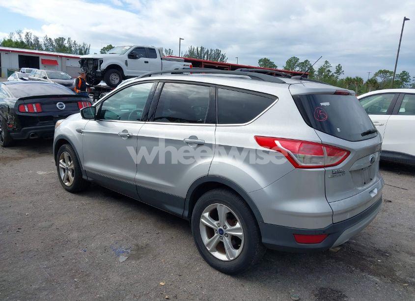 Photo 3 of 2015 Ford Escape SE (VIN 1FMCU9GX4FUC84903)