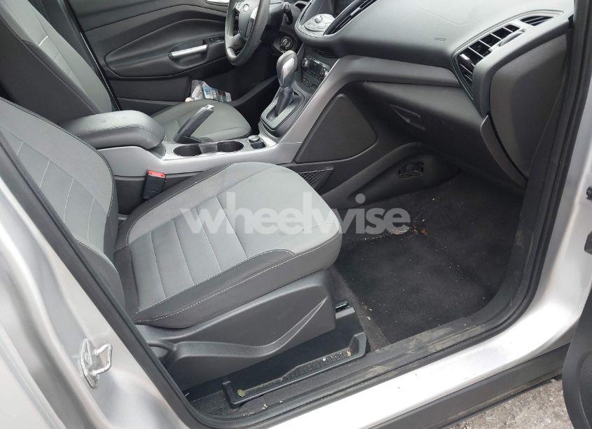 Photo 5 of 2015 Ford Escape SE (VIN 1FMCU9GX4FUC84903)