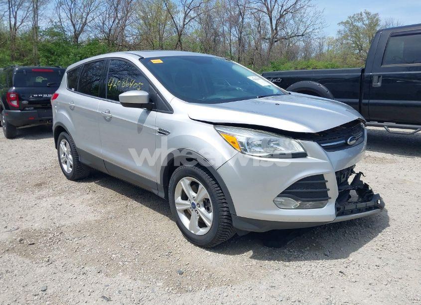 2016 Ford Escape SE (VIN 1FMCU9GX4GUA43649) main photo