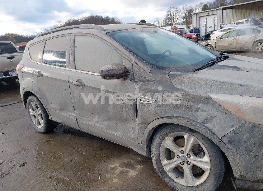 Photo 6 of 2016 Ford Escape SE (VIN 1FMCU9GX4GUA50052)