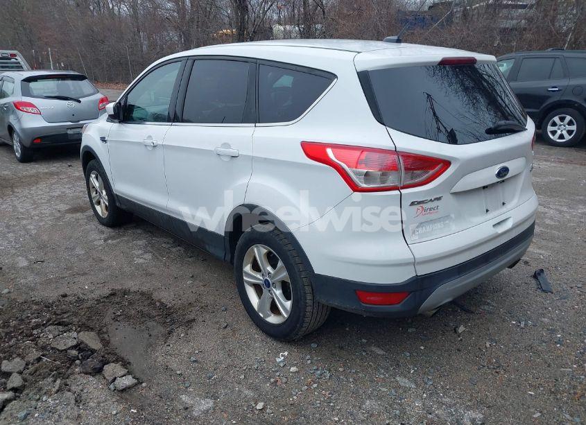 Photo 3 of 2016 Ford Escape SE (VIN 1FMCU9GX4GUA59155)