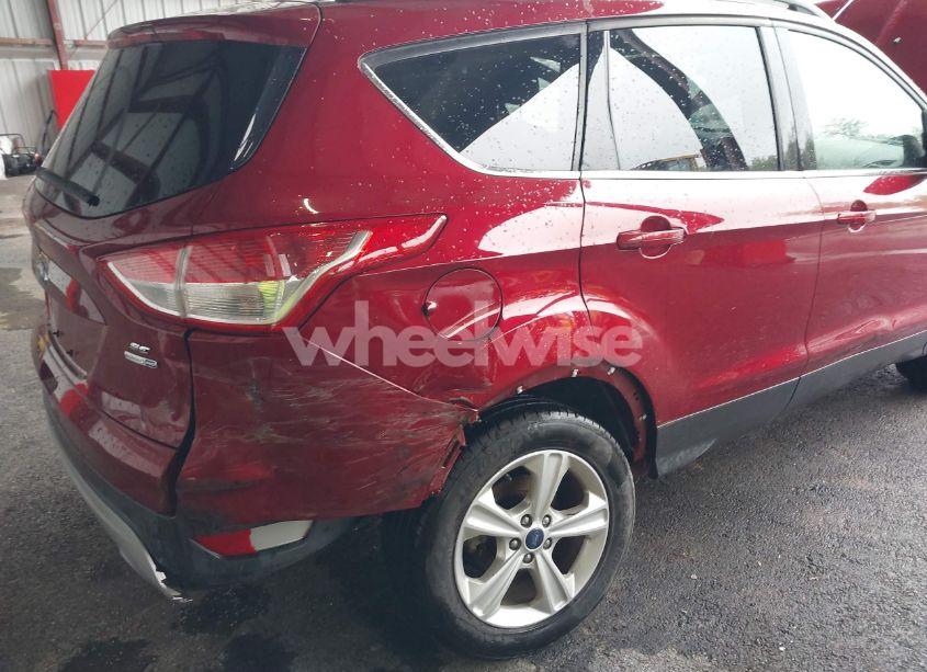 Photo 6 of 2016 Ford Escape SE (VIN 1FMCU9GX4GUB10282)