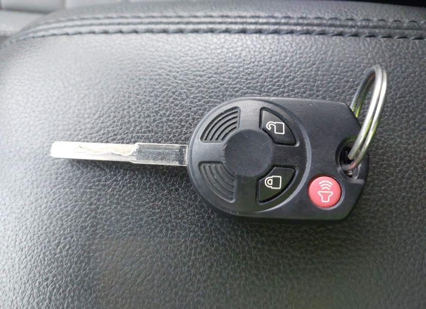 Photo 11 of 2016 Ford Escape SE (VIN 1FMCU9GX4GUB38194)