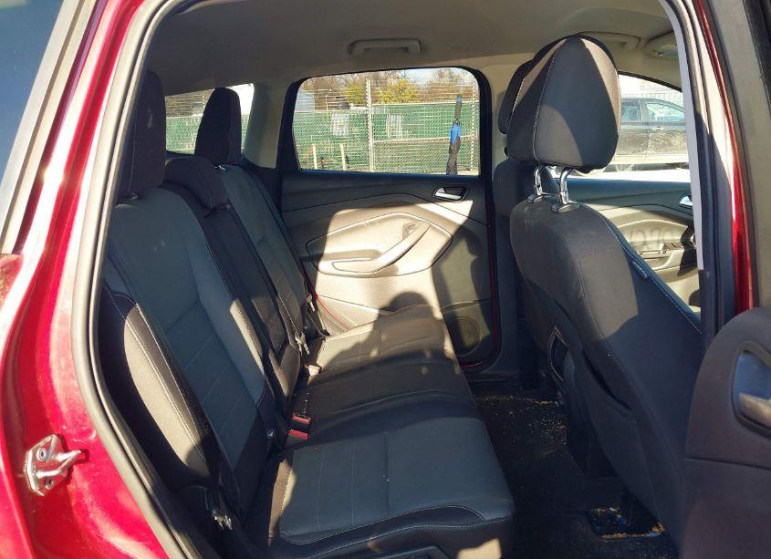 Photo 8 of 2016 Ford Escape SE (VIN 1FMCU9GX4GUB51558)