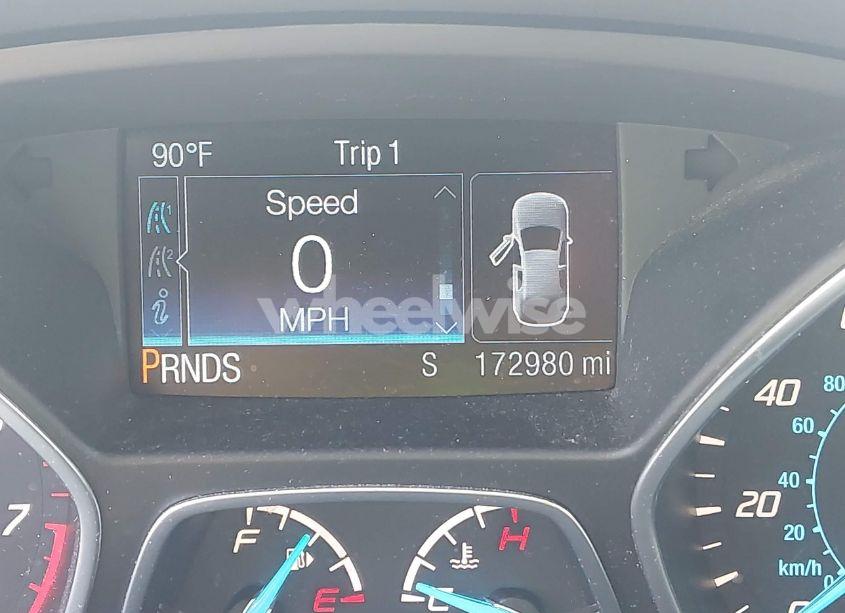 Photo 15 of 2016 Ford Escape SE (VIN 1FMCU9GX4GUC01617)