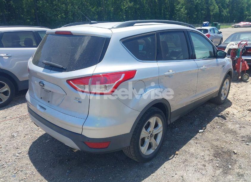 Photo 4 of 2016 Ford Escape SE (VIN 1FMCU9GX4GUC01617)