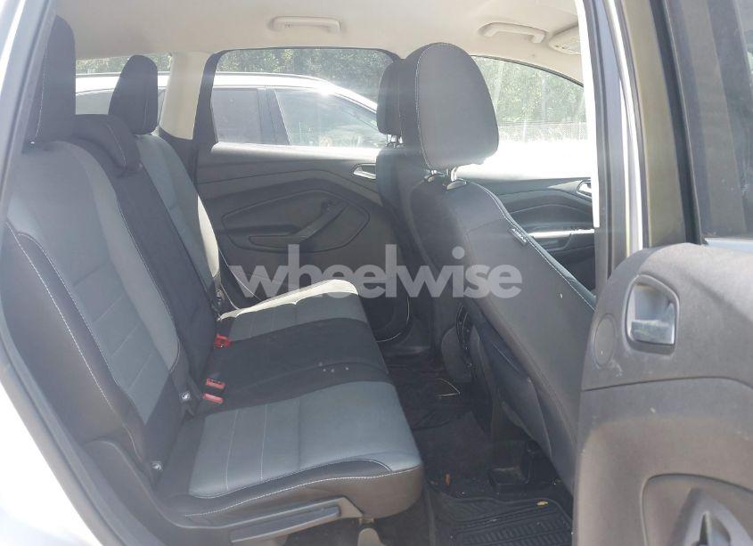 Photo 8 of 2016 Ford Escape SE (VIN 1FMCU9GX4GUC01617)