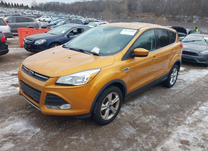 Photo 2 of 2016 Ford Escape SE (VIN 1FMCU9GX4GUC12701)
