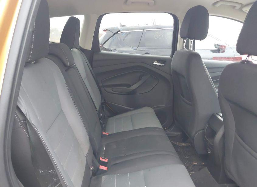 Photo 8 of 2016 Ford Escape SE (VIN 1FMCU9GX4GUC12701)