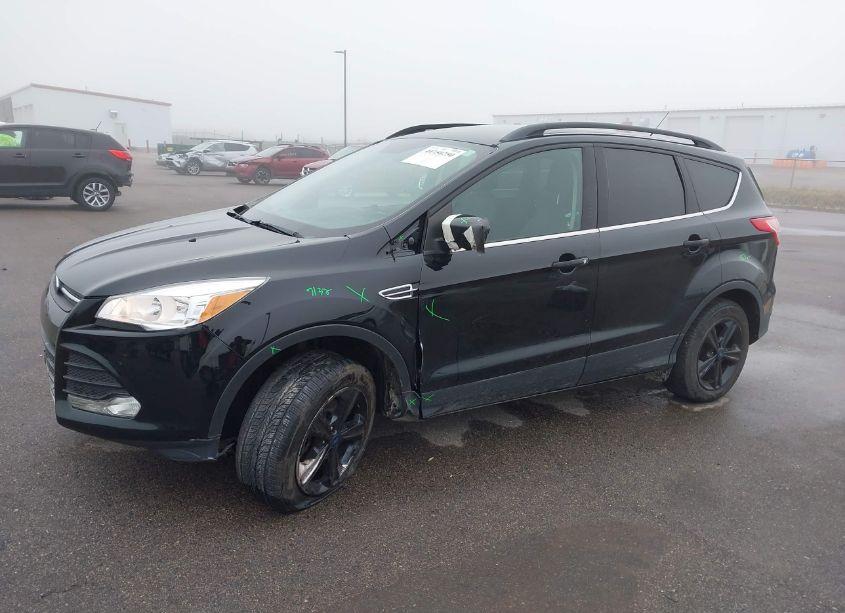 Photo 2 of 2016 Ford Escape SE (VIN 1FMCU9GX4GUC14531)