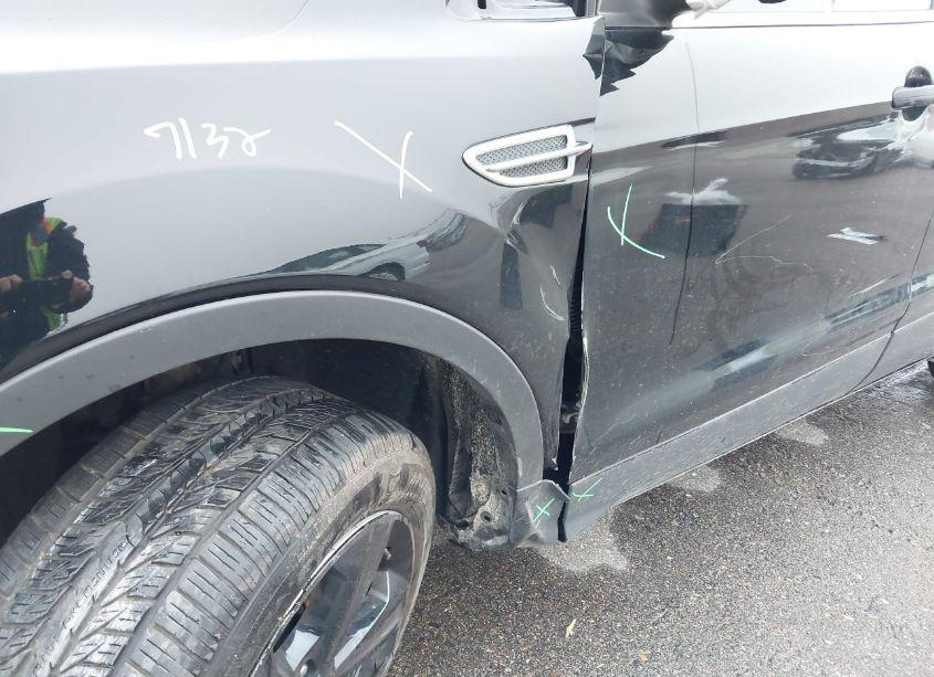 Photo 6 of 2016 Ford Escape SE (VIN 1FMCU9GX4GUC14531)