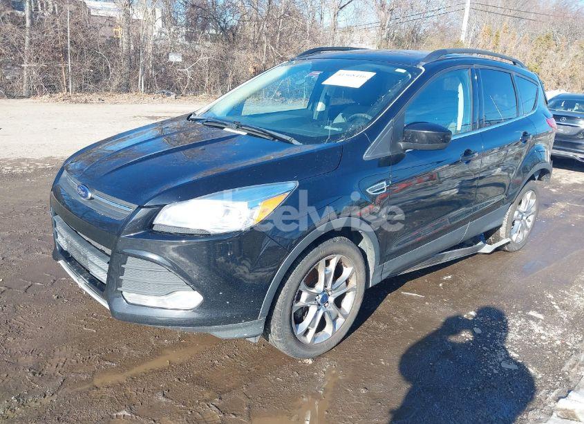 Photo 2 of 2016 Ford Escape SE (VIN 1FMCU9GX4GUC32866)