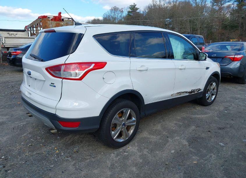 Photo 4 of 2016 Ford Escape SE (VIN 1FMCU9GX4GUC47867)