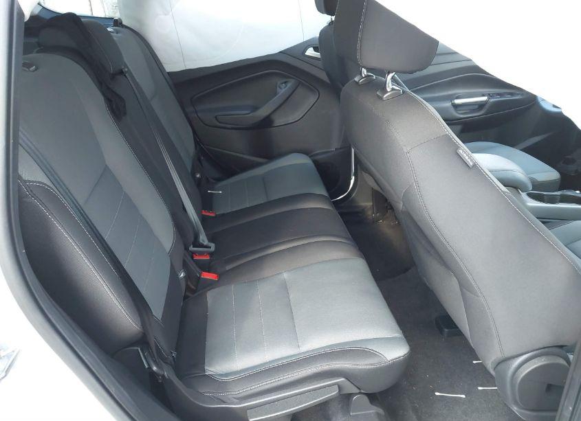 Photo 8 of 2016 Ford Escape SE (VIN 1FMCU9GX4GUC47867)