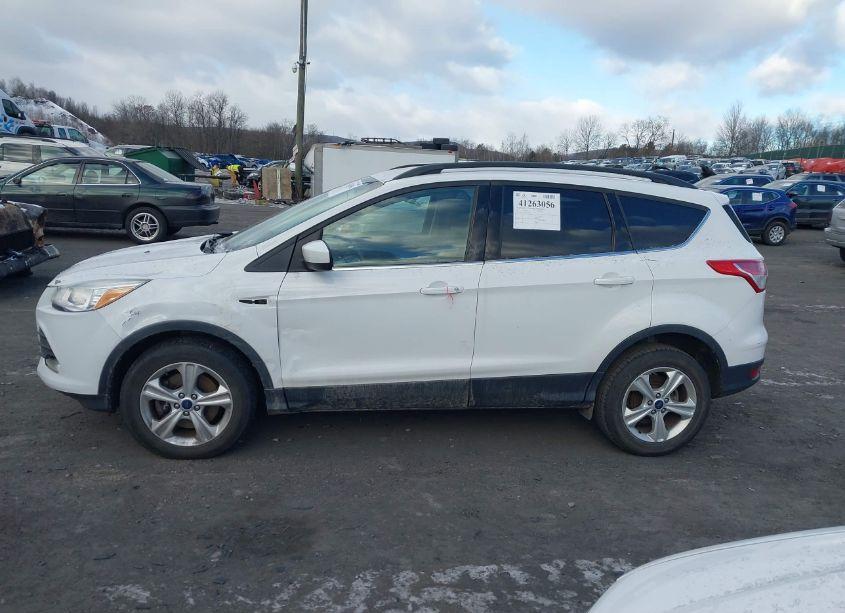 Photo 14 of 2016 Ford Escape SE (VIN 1FMCU9GX4GUC72350)
