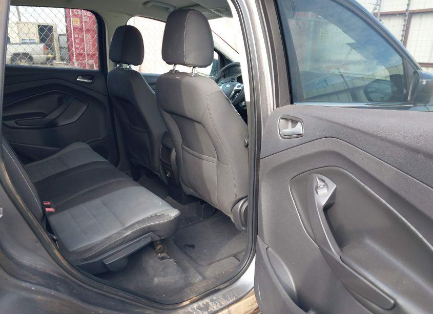 Photo 8 of 2013 Ford Escape SE (VIN 1FMCU9GX5DUB47157)