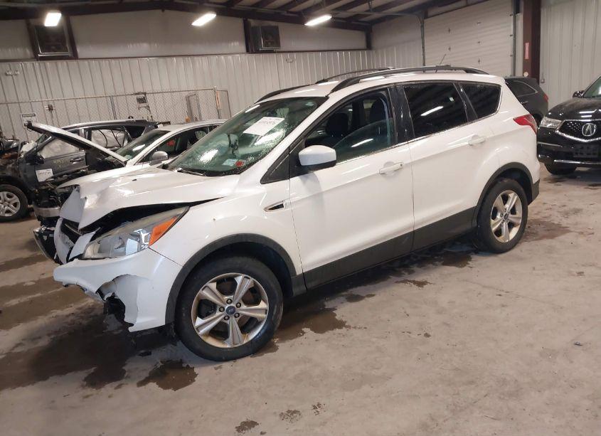 Photo 2 of 2013 Ford Escape SE (VIN 1FMCU9GX5DUB59597)