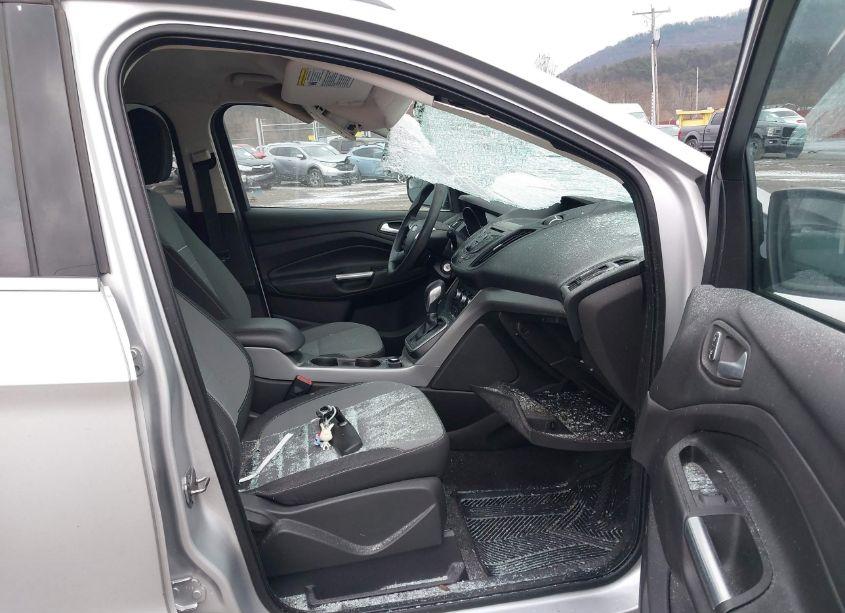 Photo 5 of 2013 Ford Escape SE (VIN 1FMCU9GX5DUC53155)