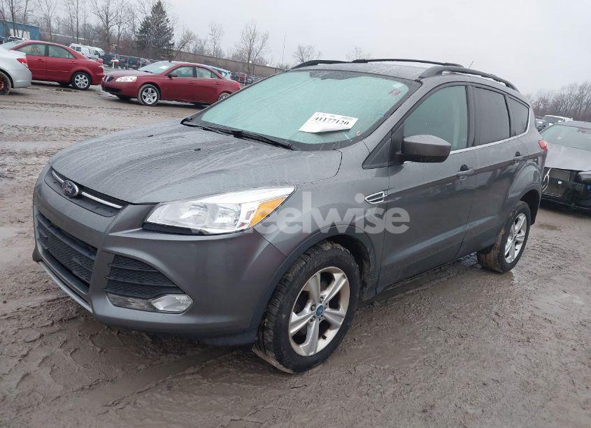Photo 2 of 2013 Ford Escape SE (VIN 1FMCU9GX5DUD00023)