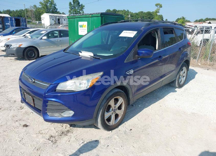 Photo 2 of 2013 Ford Escape SE (VIN 1FMCU9GX5DUD32339)