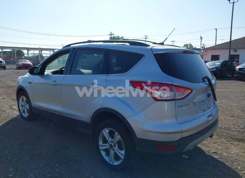 Photo 3 of 2013 Ford Escape SE (VIN 1FMCU9GX5DUD34978)
