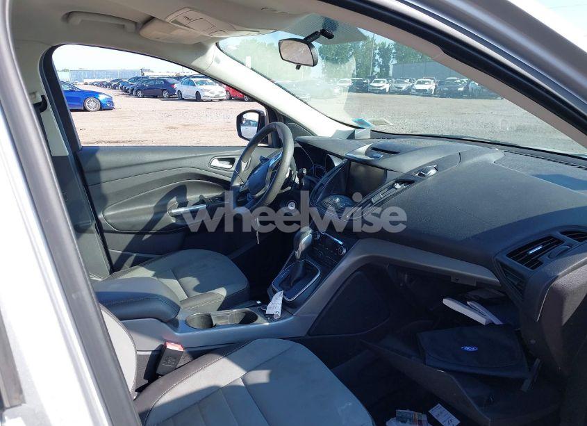 Photo 5 of 2013 Ford Escape SE (VIN 1FMCU9GX5DUD34978)