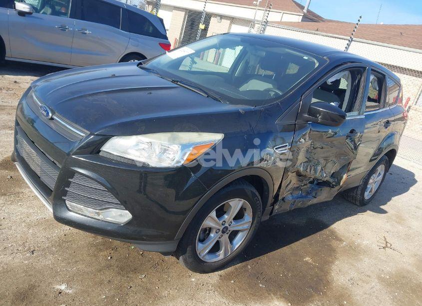Photo 2 of 2013 Ford Escape SE (VIN 1FMCU9GX5DUD79645)