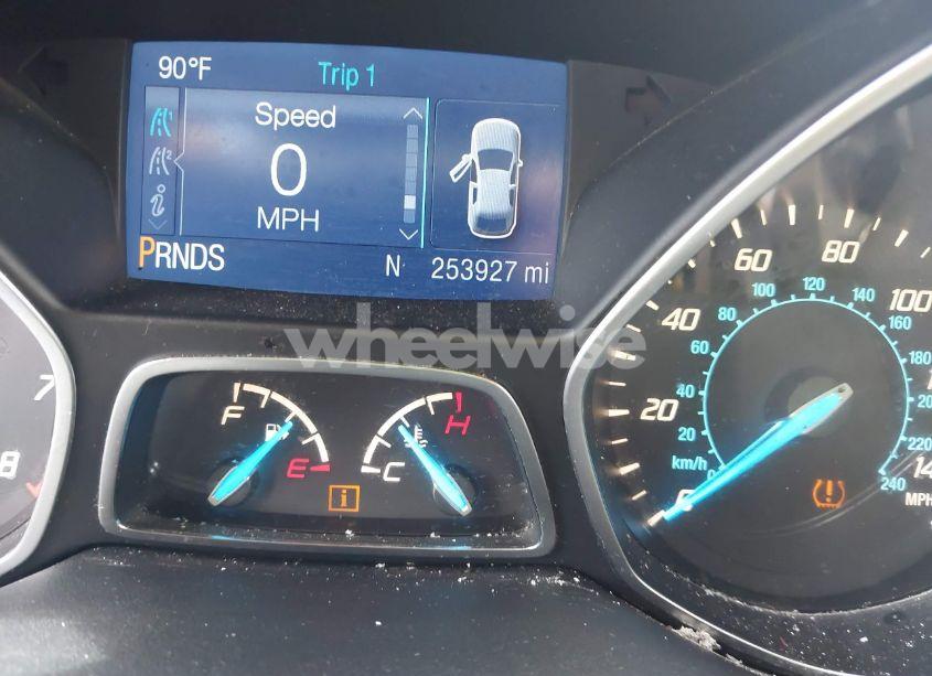 Photo 15 of 2014 Ford Escape SE (VIN 1FMCU9GX5EUD42161)
