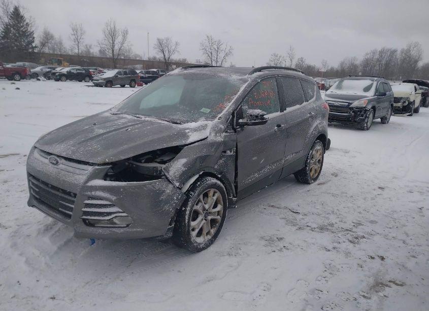 Photo 2 of 2014 Ford Escape SE (VIN 1FMCU9GX5EUD62801)