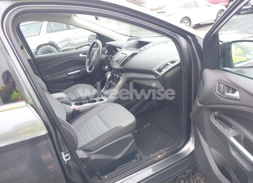 Photo 5 of 2015 Ford Escape SE (VIN 1FMCU9GX5FUA77484)