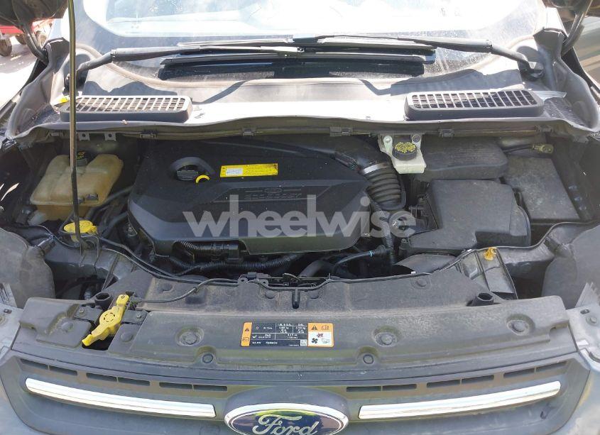 Photo 10 of 2015 Ford Escape SE (VIN 1FMCU9GX5FUA98271)