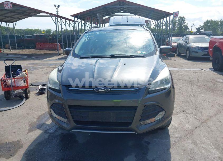 Photo 13 of 2015 Ford Escape SE (VIN 1FMCU9GX5FUA98271)
