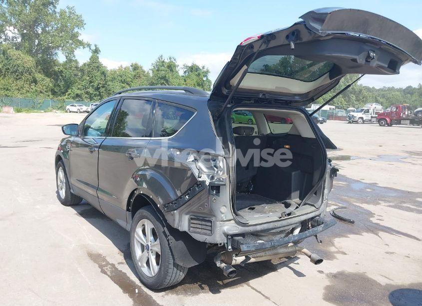Photo 3 of 2015 Ford Escape SE (VIN 1FMCU9GX5FUA98271)