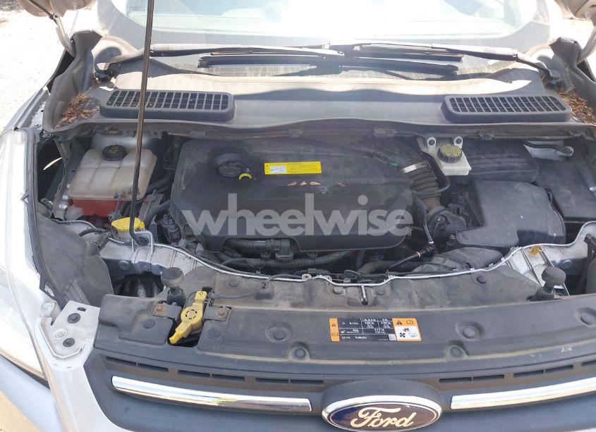 Photo 10 of 2015 Ford Escape SE (VIN 1FMCU9GX5FUB18177)