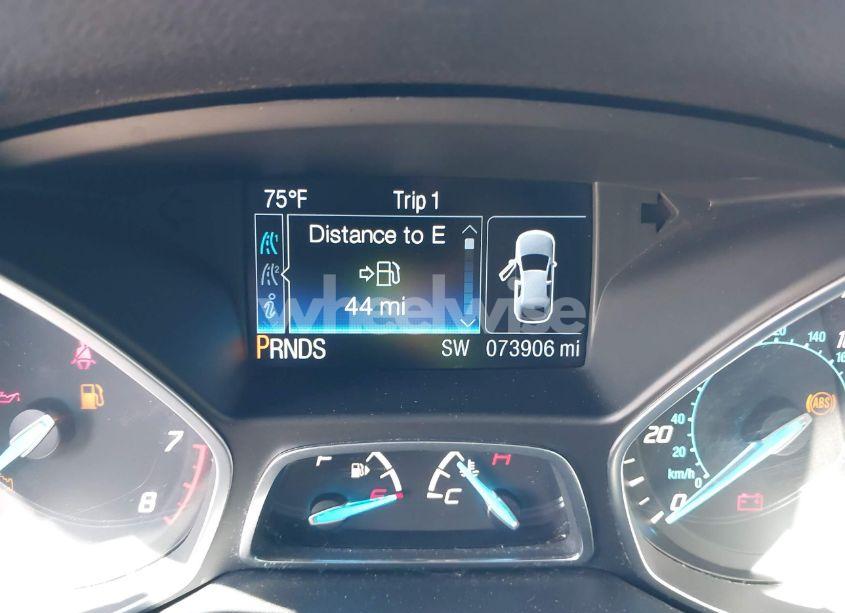 Photo 7 of 2015 Ford Escape SE (VIN 1FMCU9GX5FUB18177)