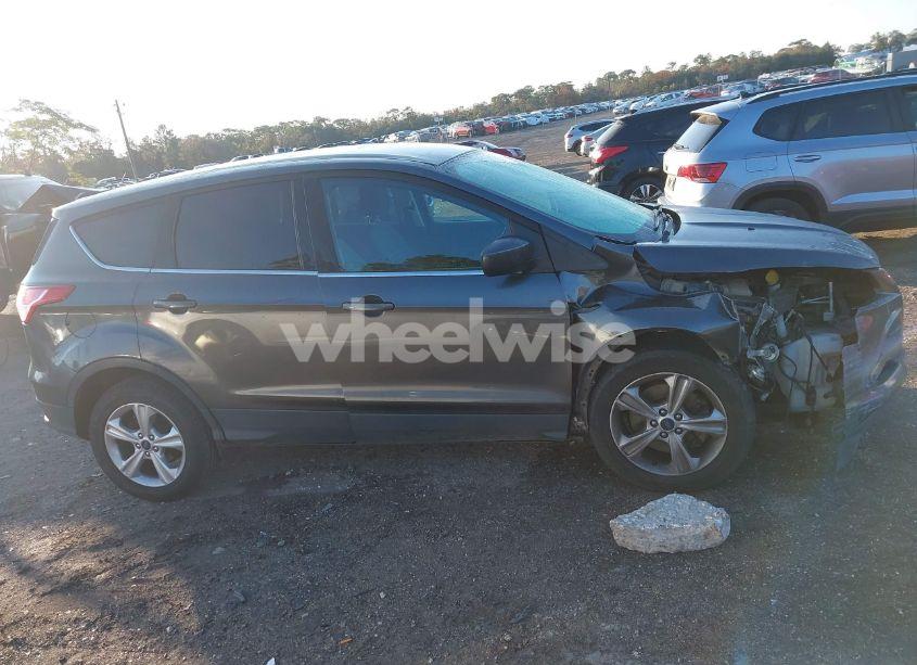 Photo 13 of 2015 Ford Escape SE (VIN 1FMCU9GX5FUB54712)