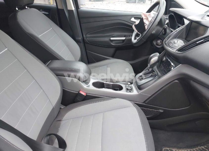 Photo 5 of 2015 Ford Escape SE (VIN 1FMCU9GX5FUB99018)