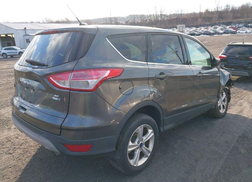 Photo 4 of 2015 Ford Escape SE (VIN 1FMCU9GX5FUC39601)