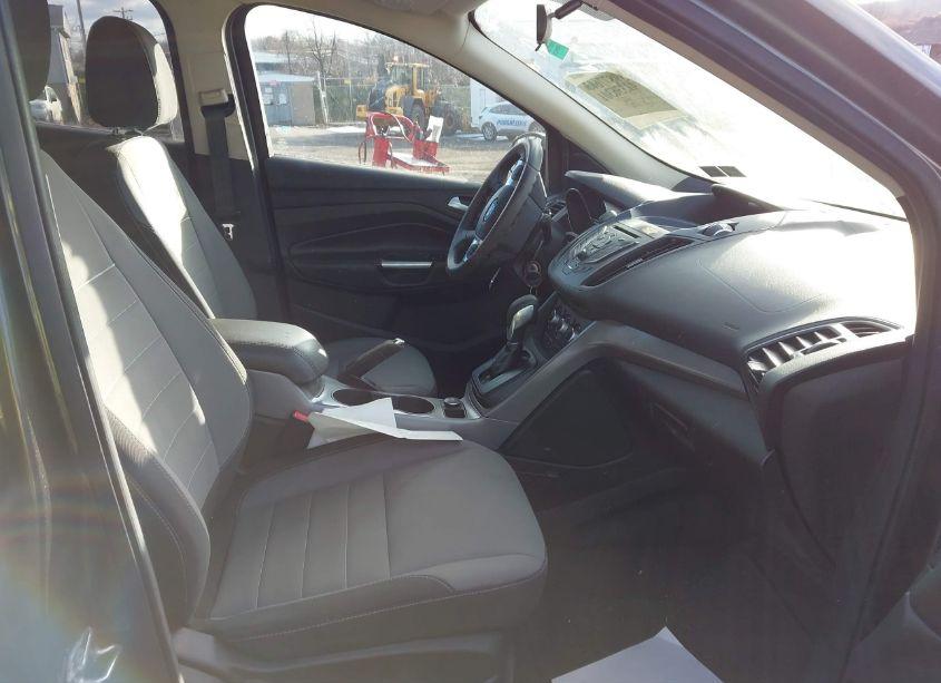 Photo 5 of 2015 Ford Escape SE (VIN 1FMCU9GX5FUC39601)