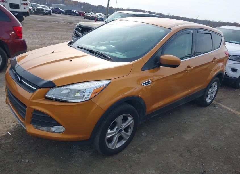 Photo 2 of 2016 Ford Escape SE (VIN 1FMCU9GX5GUA34782)