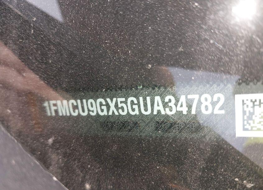 Photo 9 of 2016 Ford Escape SE (VIN 1FMCU9GX5GUA34782)