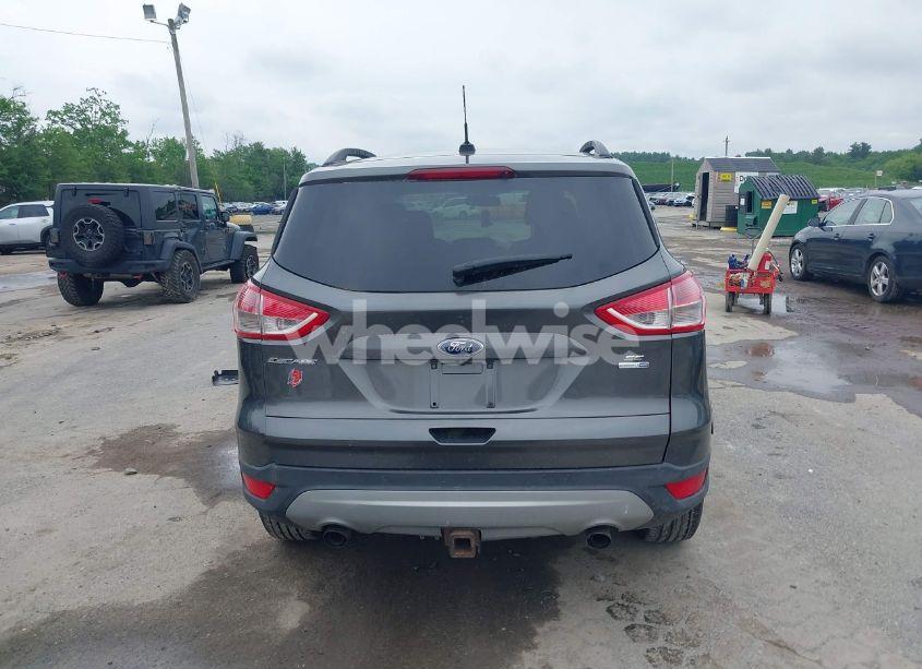 Photo 16 of 2016 Ford Escape SE (VIN 1FMCU9GX5GUA35091)