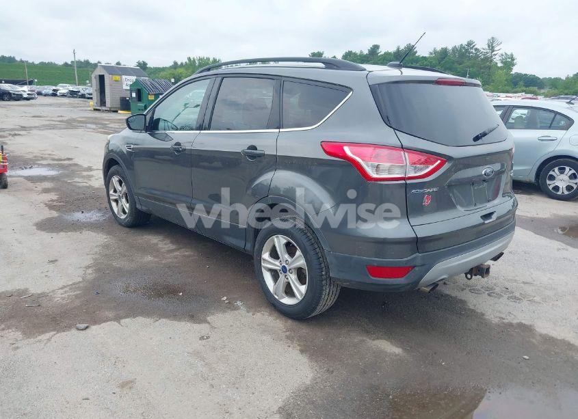 Photo 3 of 2016 Ford Escape SE (VIN 1FMCU9GX5GUA35091)