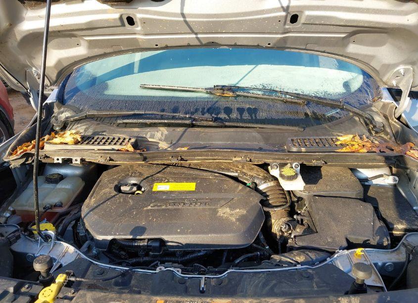 Photo 10 of 2016 Ford Escape SE (VIN 1FMCU9GX5GUA58709)