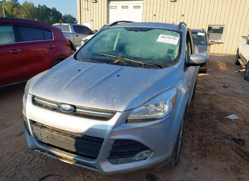 Photo 2 of 2016 Ford Escape SE (VIN 1FMCU9GX5GUA58709)