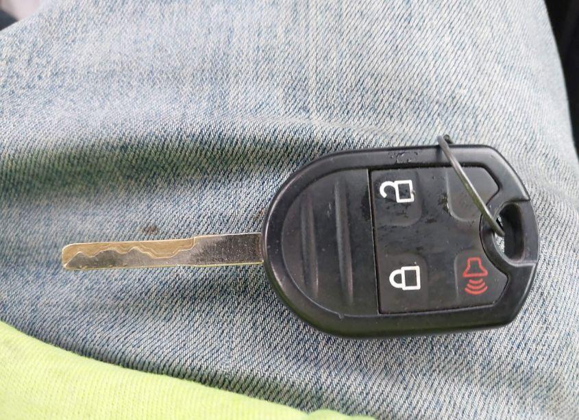 Photo 11 of 2016 Ford Escape SE (VIN 1FMCU9GX5GUA89796)