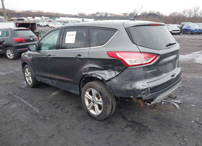 Photo 3 of 2016 Ford Escape SE (VIN 1FMCU9GX5GUA89796)
