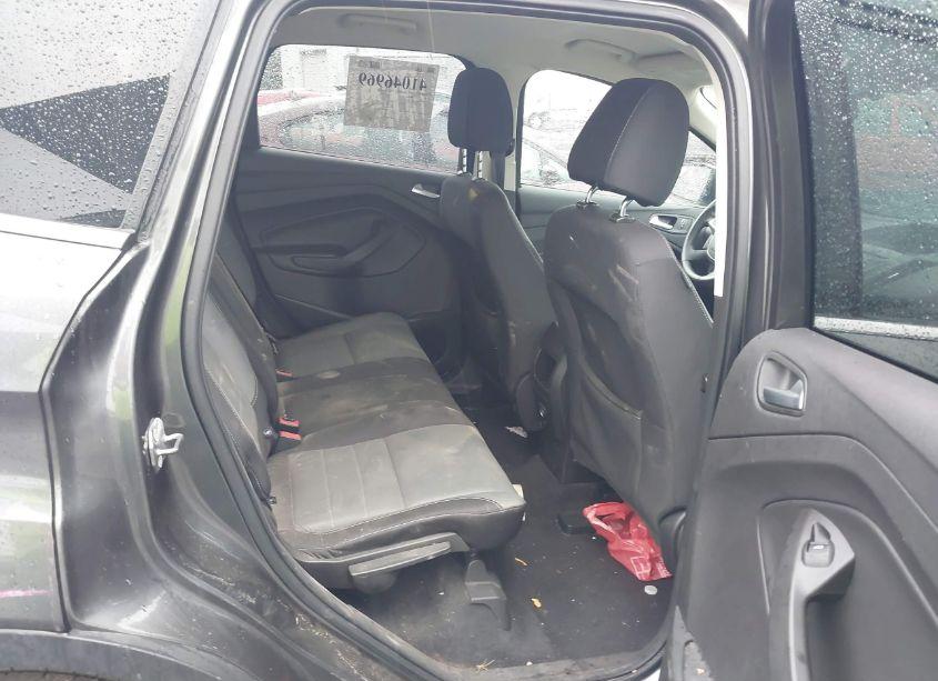 Photo 8 of 2016 Ford Escape SE (VIN 1FMCU9GX5GUA89796)