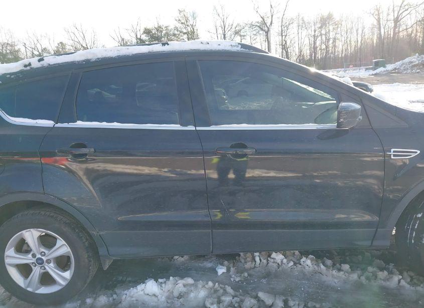 Photo 13 of 2016 Ford Escape SE (VIN 1FMCU9GX5GUB46126)